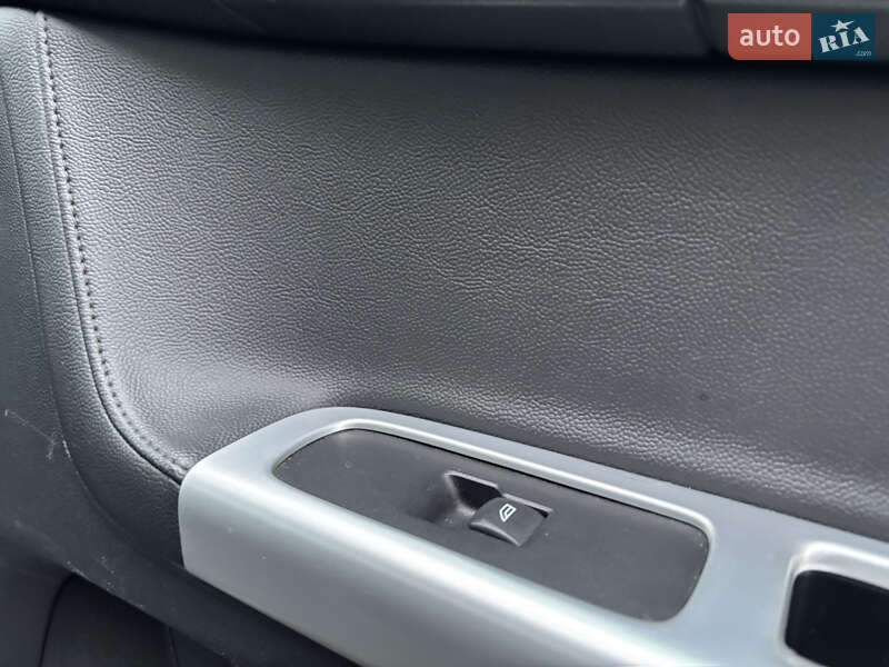 Универсал Volvo V50 2012 в Львове