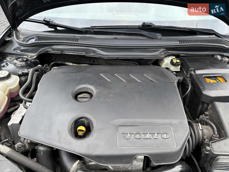 Универсал Volvo V50 2012 в Львове