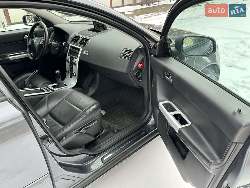 Універсал Volvo V50 2011 в Хмельницькому