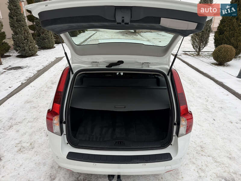 Універсал Volvo V50 2011 в Стрию