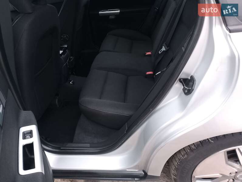 Універсал Volvo V50 2010 в Тернополі фото 24 Універсал Volvo V50 2010 в Тернополі