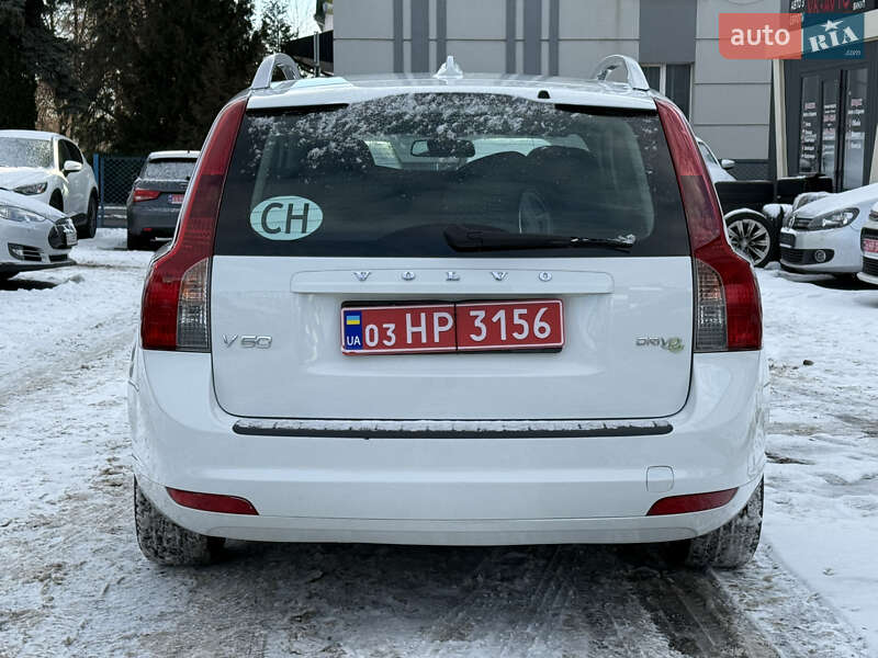 Універсал Volvo V50 2012 в Рівному