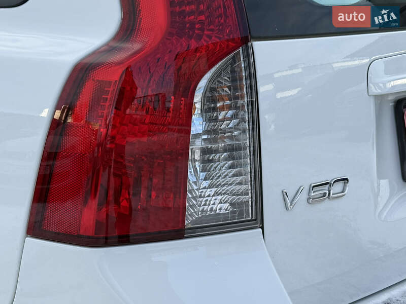 Універсал Volvo V50 2012 в Рівному