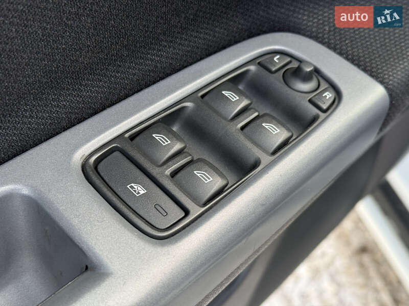 Універсал Volvo V50 2012 в Рівному