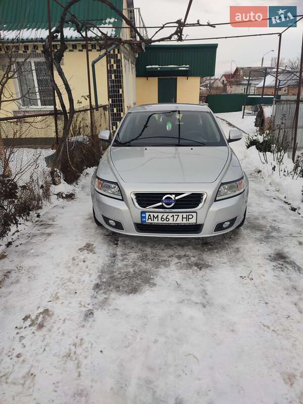 Универсал Volvo V50 2012 в Житомире