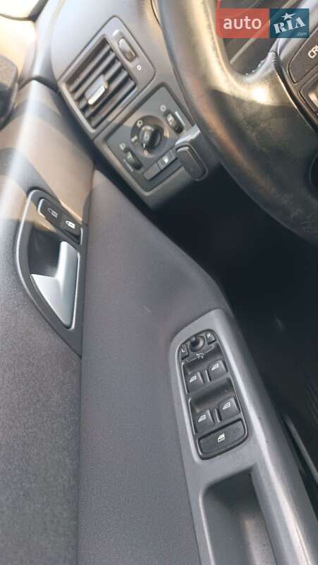 Універсал Volvo V50 2011 в Сарнах фото 100 Універсал Volvo V50 2011 в Сарнах