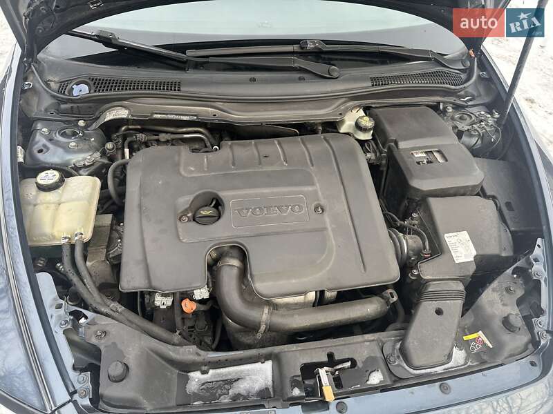 Універсал Volvo V50 2009 в Львові