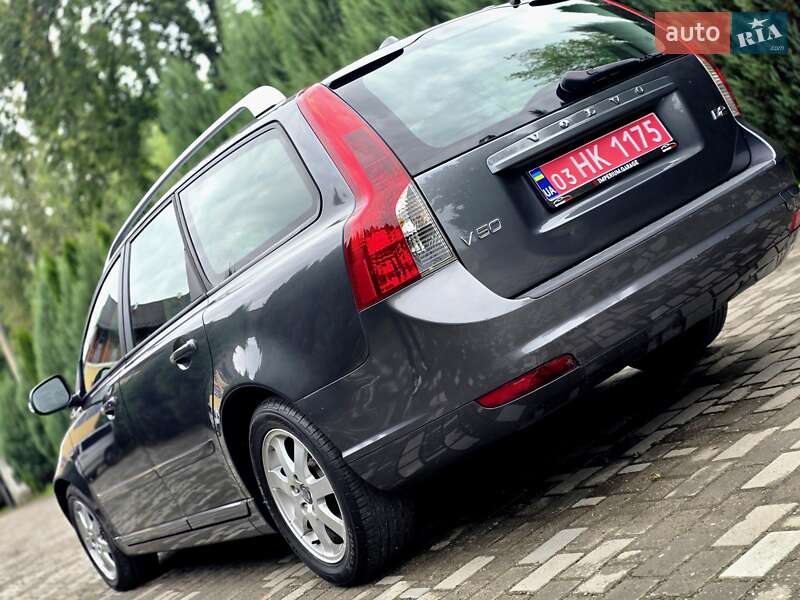 Универсал Volvo V50 2012 в Самборе