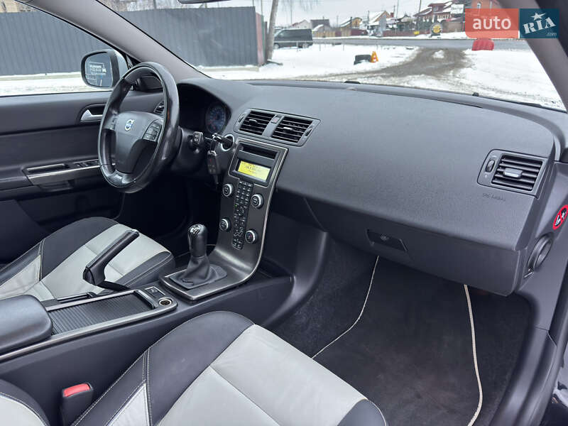 Универсал Volvo V50 2011 в Луцке