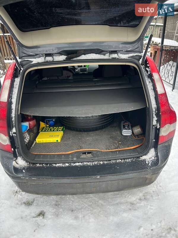 Универсал Volvo V50 2004 в Киеве фото 3 Универсал Volvo V50 2004 в Киеве