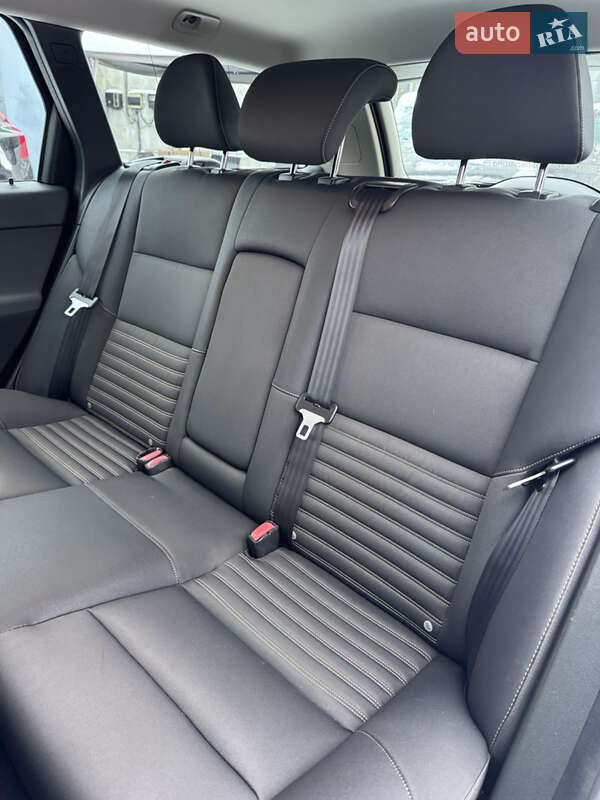 Универсал Volvo V50 2011 в Киеве фото 37 Универсал Volvo V50 2011 в Киеве