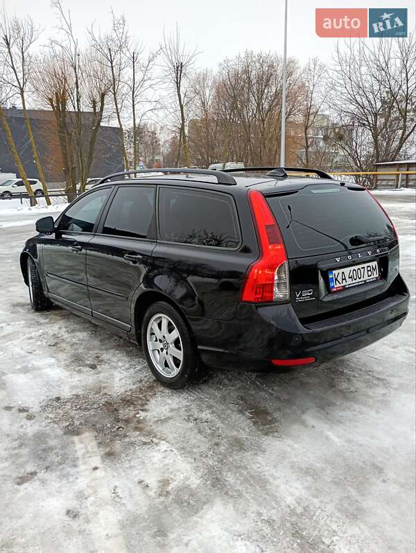Універсал Volvo V50 2010 в Києві