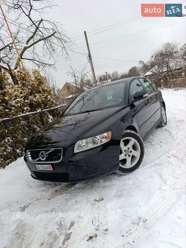 Универсал Volvo V50 2011 в Луцке