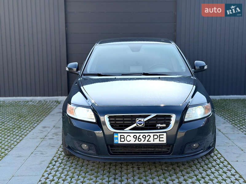 Volvo V50 2010