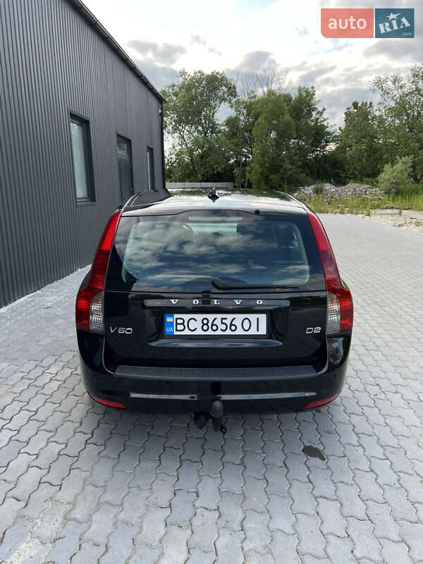 Універсал Volvo V50 2010 в Львові