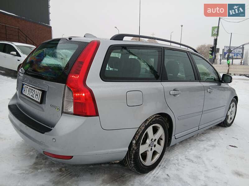 Volvo V50 2011