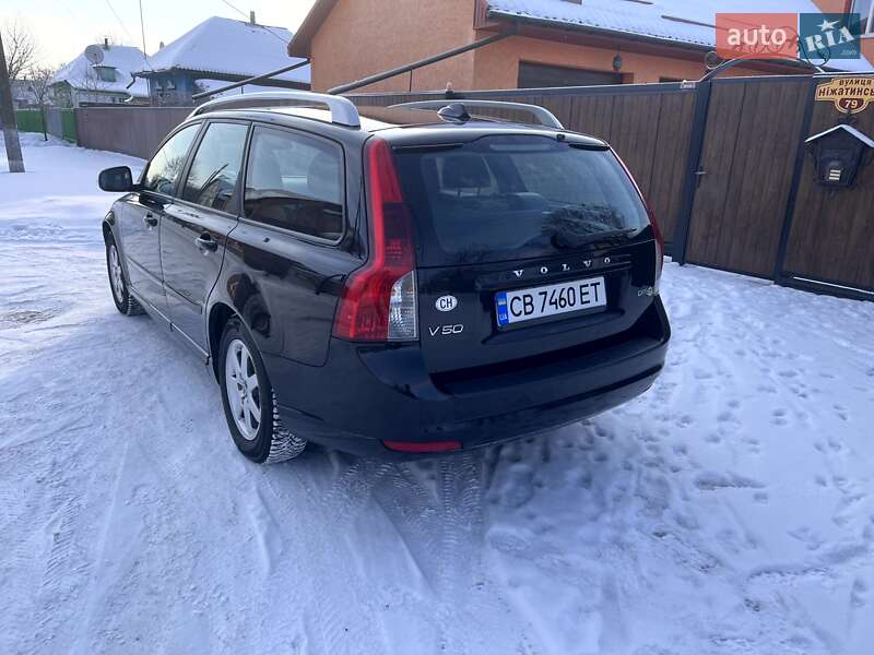 Универсал Volvo V50 2011 в Нежине