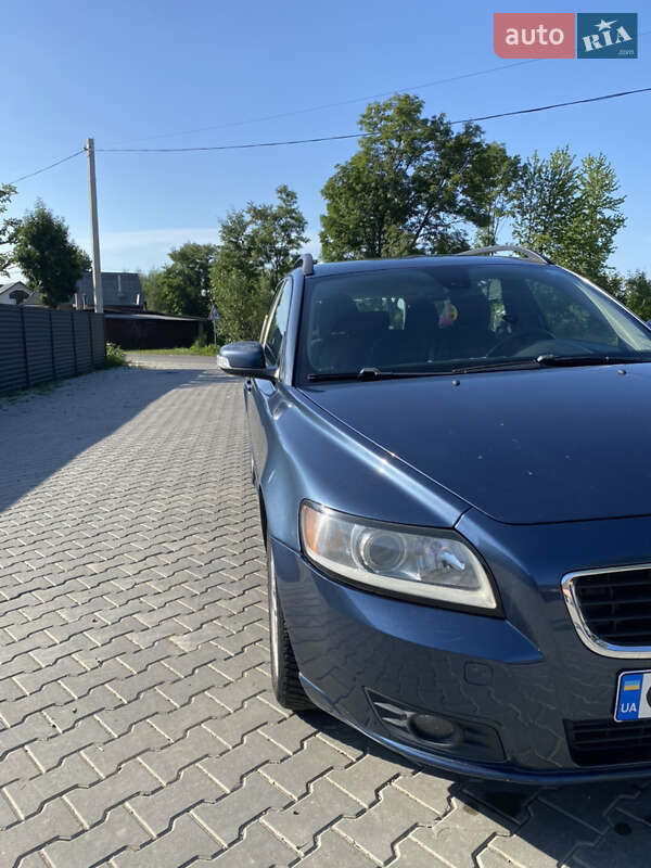 Универсал Volvo V50 2008 в Каменке