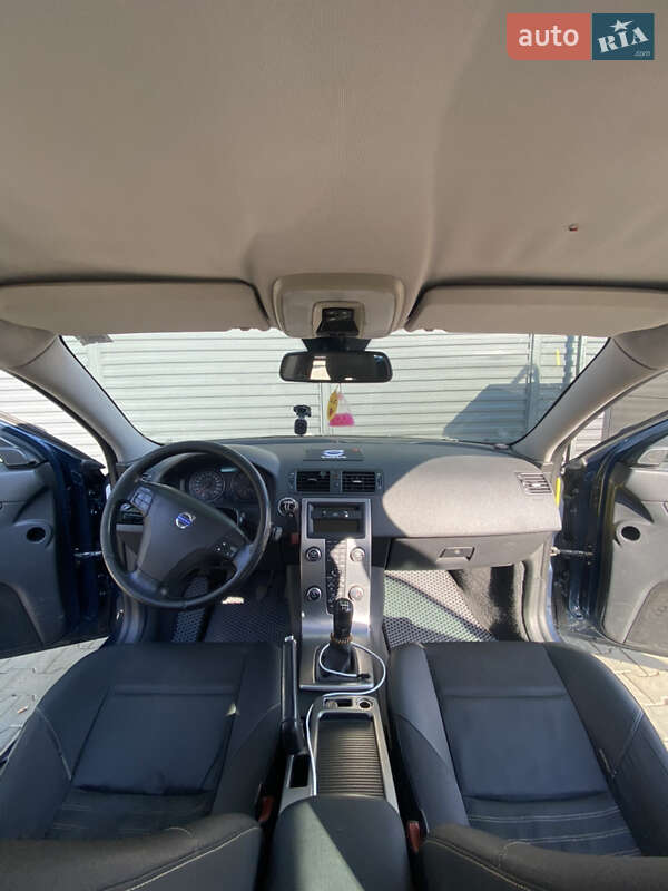 Универсал Volvo V50 2008 в Каменке