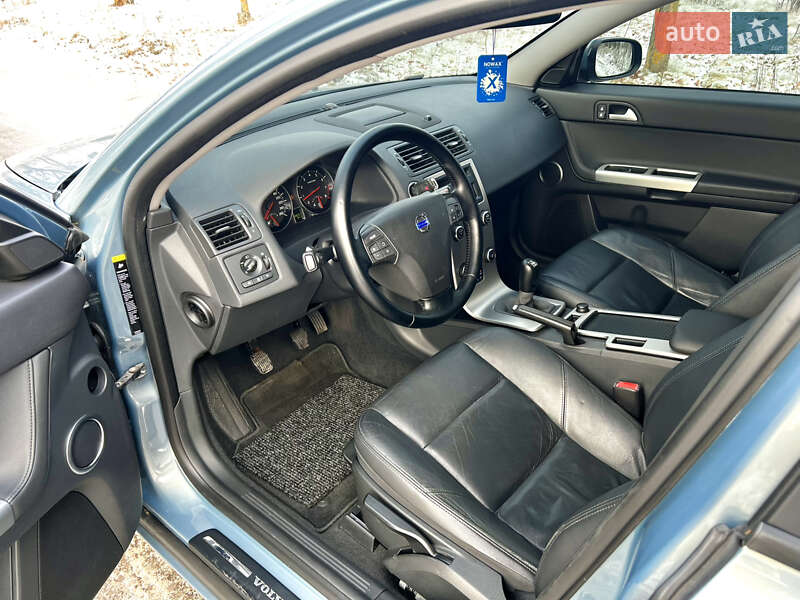 Универсал Volvo V50 2009 в Житомире