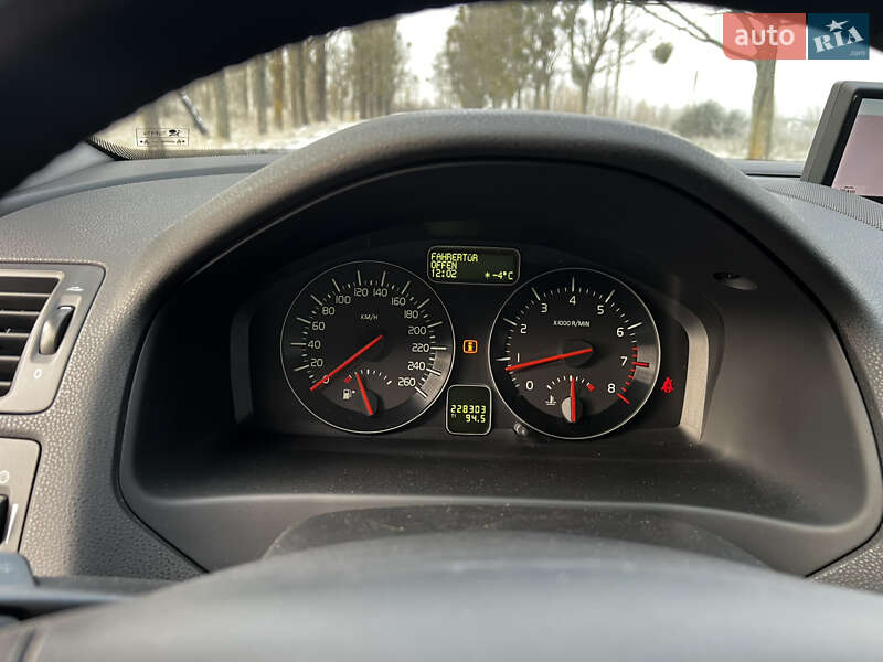 Универсал Volvo V50 2009 в Житомире