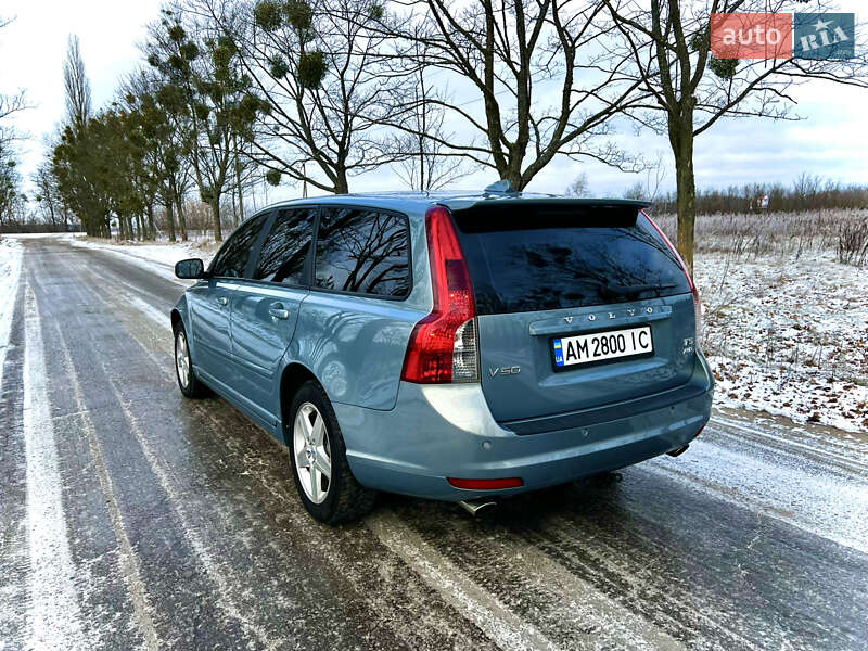 Универсал Volvo V50 2009 в Житомире