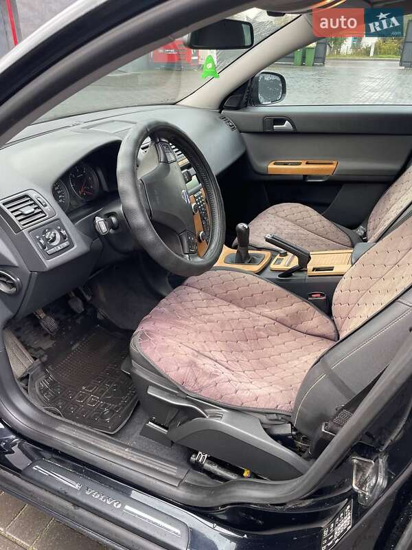 Универсал Volvo V50 2010 в Костополе