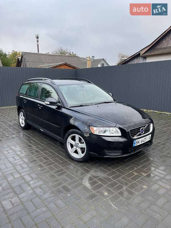 Volvo V50 2010