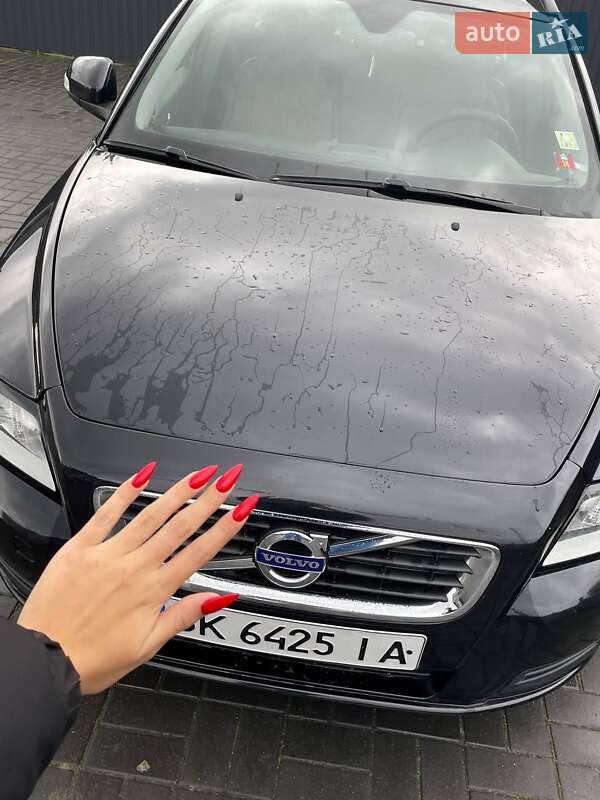 Универсал Volvo V50 2010 в Костополе