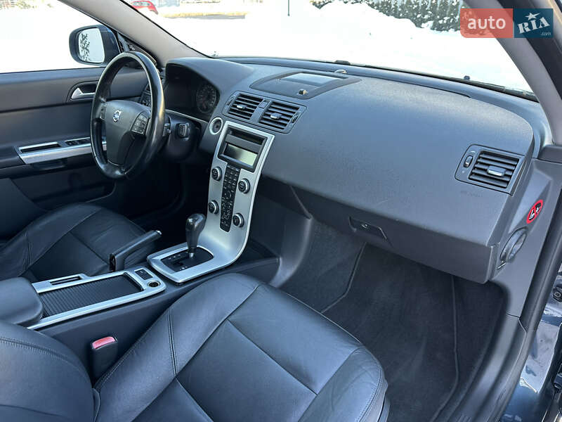 Универсал Volvo V50 2011 в Луцке фото 24 Универсал Volvo V50 2011 в Луцке