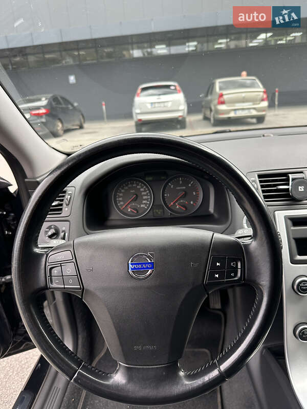 Универсал Volvo V50 2009 в Киеве