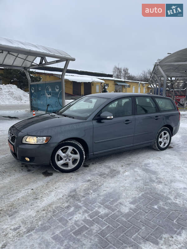Универсал Volvo V50 2010 в Ровно
