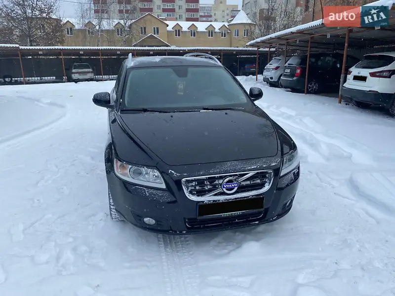 Volvo V50