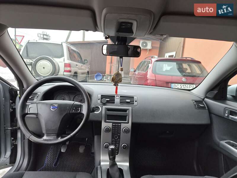 Универсал Volvo V50 2009 в Львове