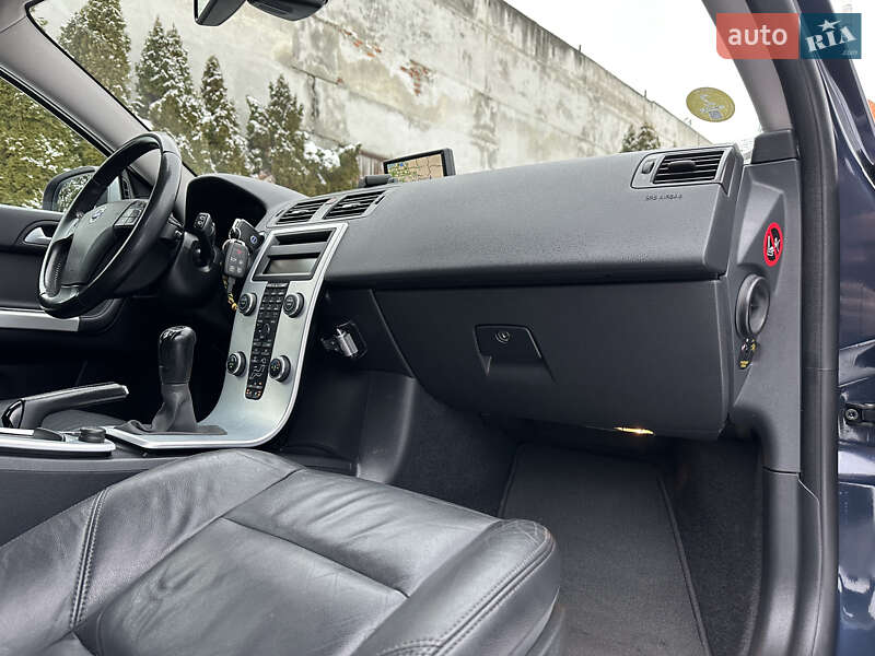 Универсал Volvo V50 2012 в Стрые фото 97 Универсал Volvo V50 2012 в Стрые