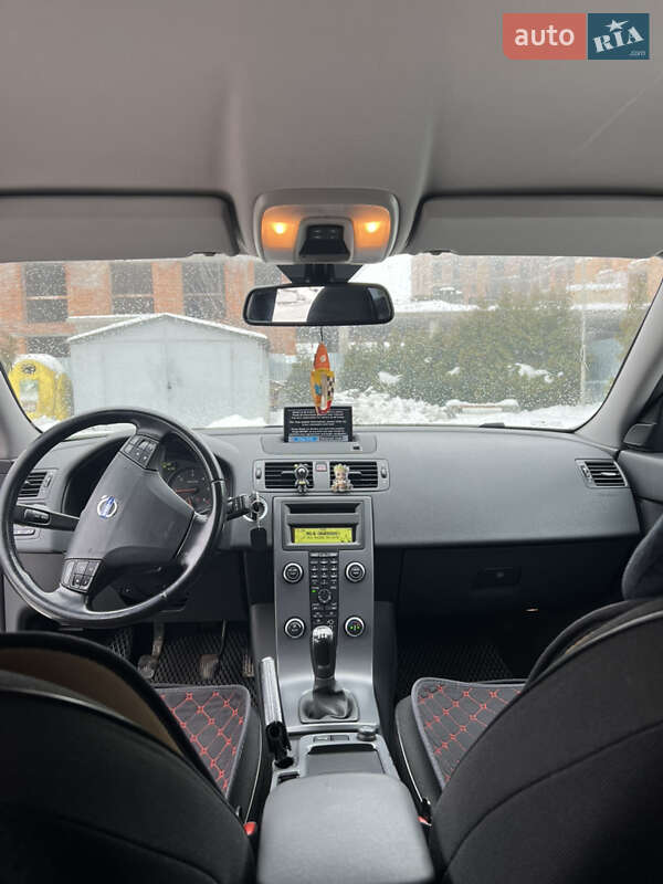 Универсал Volvo V50 2010 в Ивано-Франковске