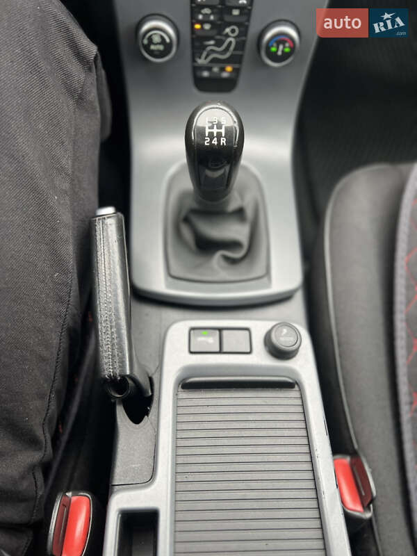 Универсал Volvo V50 2010 в Ивано-Франковске