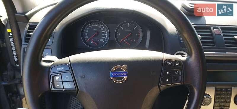 Универсал Volvo V50 2009 в Глухове