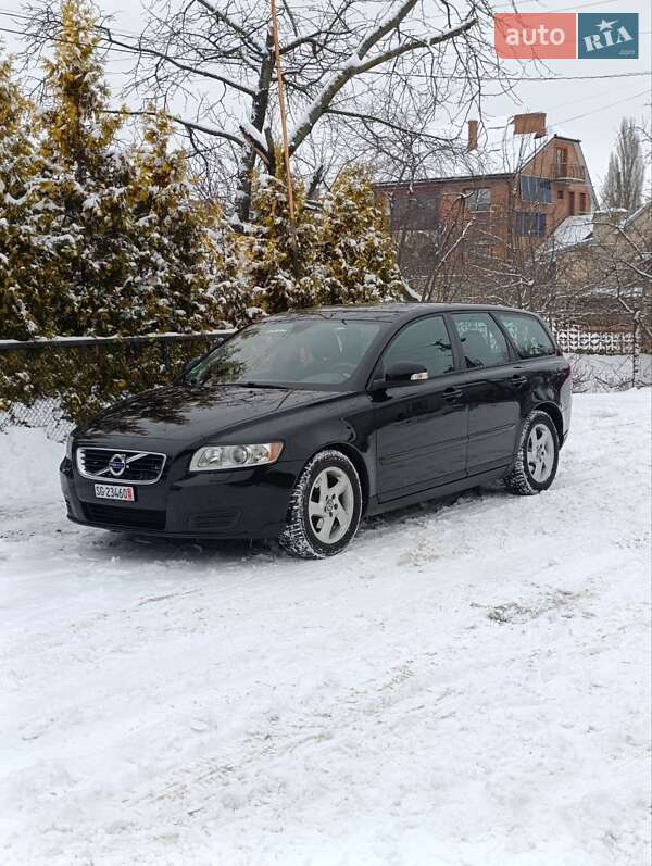 Универсал Volvo V50 2011 в Луцке