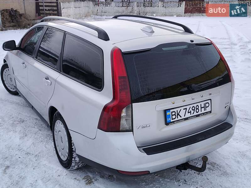 Універсал Volvo V50 2010 в Ковелі