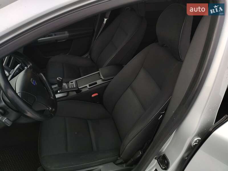 Універсал Volvo V50 2010 в Ковелі