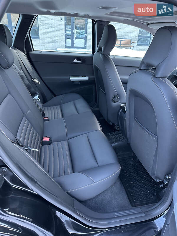 Універсал Volvo V50 2012 в Рівному