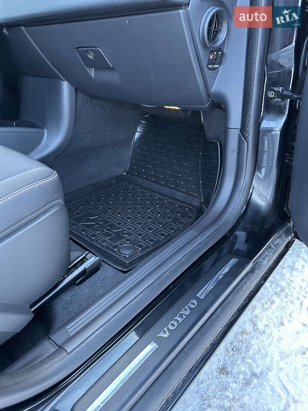 Універсал Volvo V50 2012 в Рівному