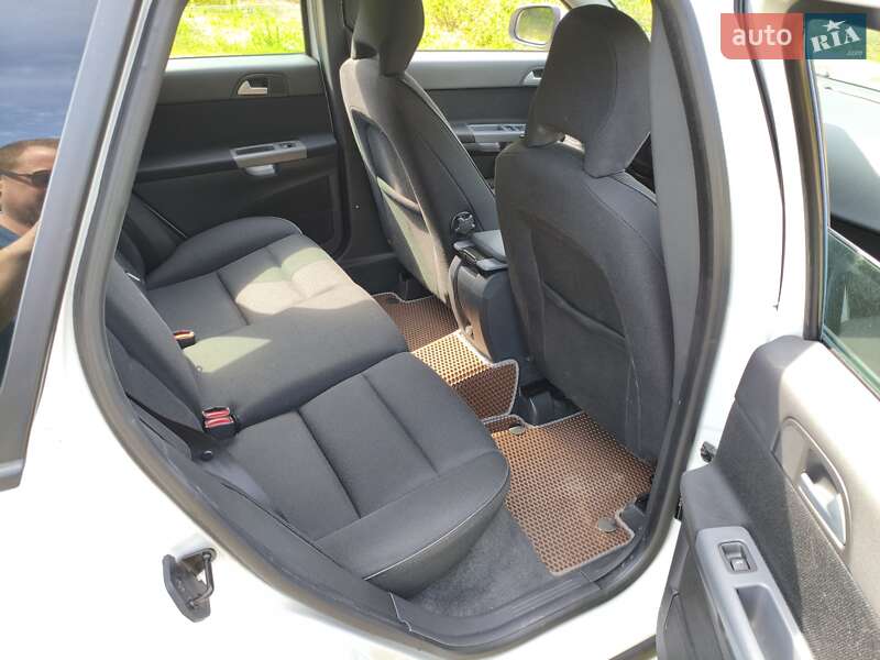 Универсал Volvo V50 2010 в Киеве