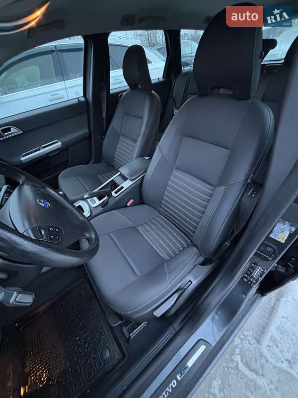 Универсал Volvo V50 2012 в Белогородке