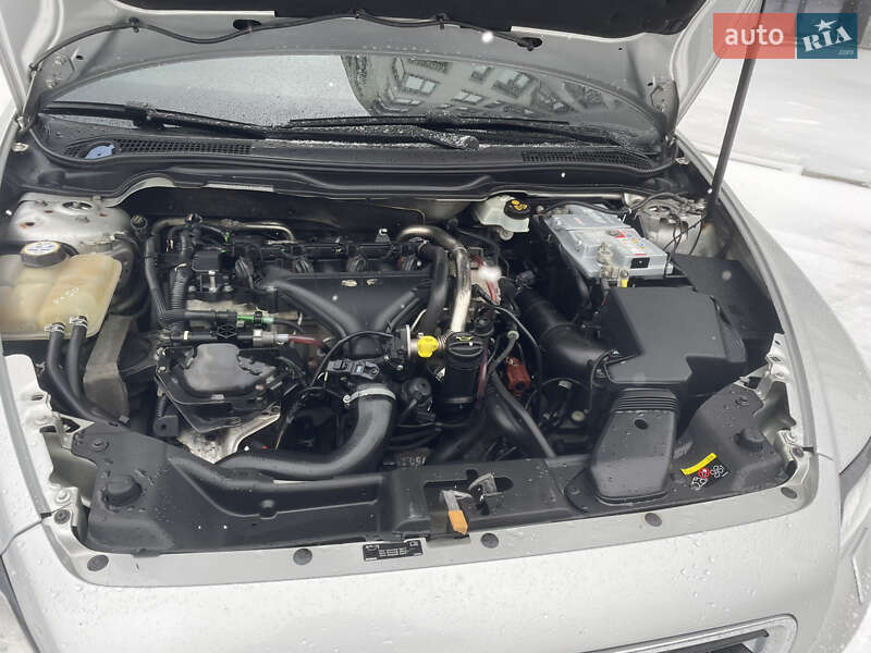 Универсал Volvo V50 2010 в Львове