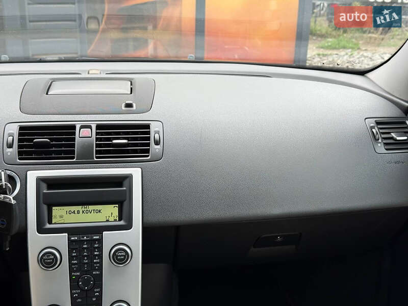 Универсал Volvo V50 2011 в Стрые фото 49 Универсал Volvo V50 2011 в Стрые