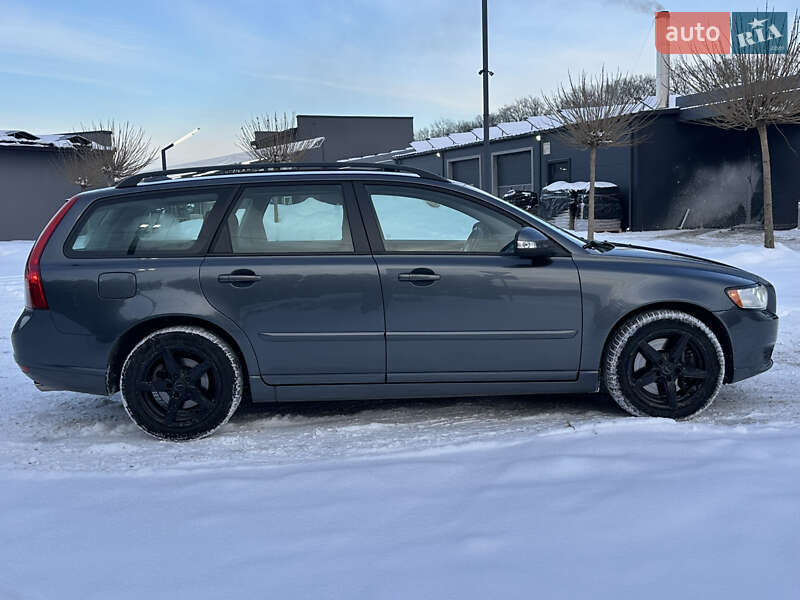 Универсал Volvo V50 2011 в Луцке фото 7 Универсал Volvo V50 2011 в Луцке