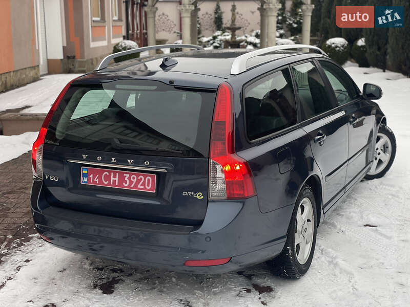 Універсал Volvo V50 2011 в Стрию