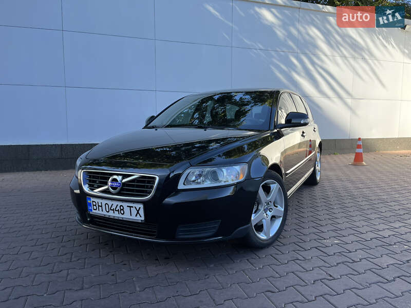 Volvo V50 2011